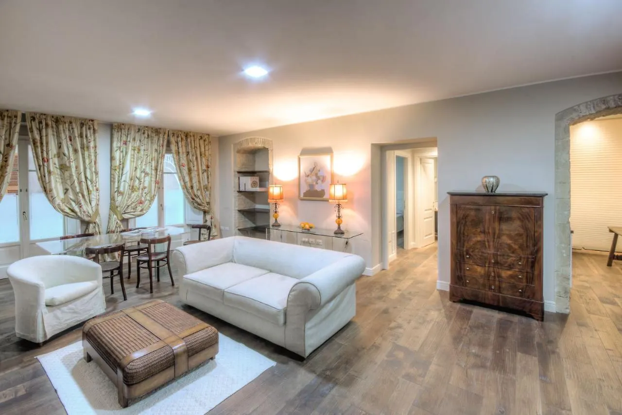 Right House Di Via Sulis - Best Neighborhood In The Town Cagliari